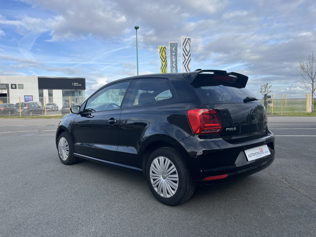 Volkswagen Polo — 23