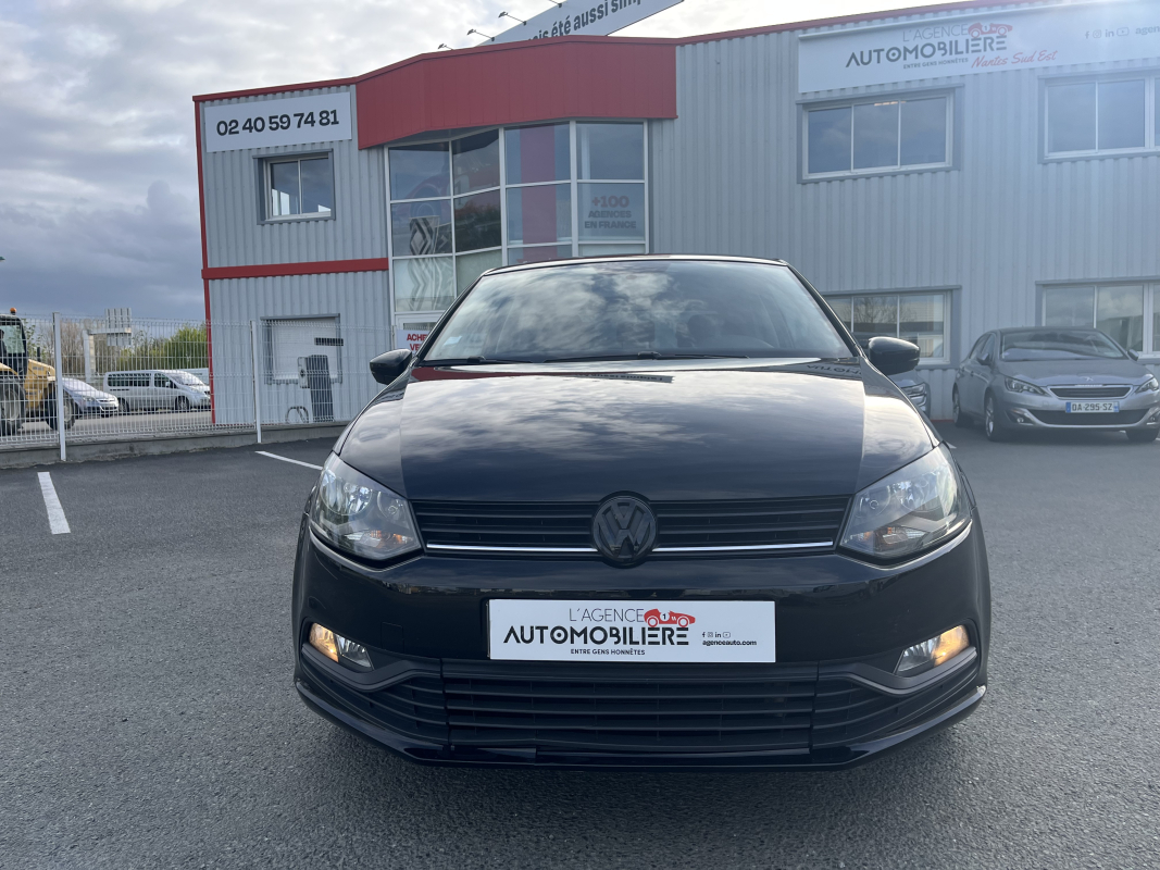 Volkswagen Polo — 2