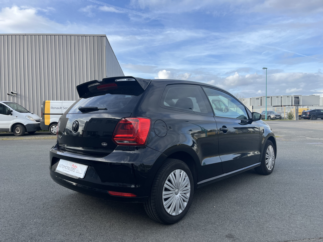 Volkswagen Polo — 3