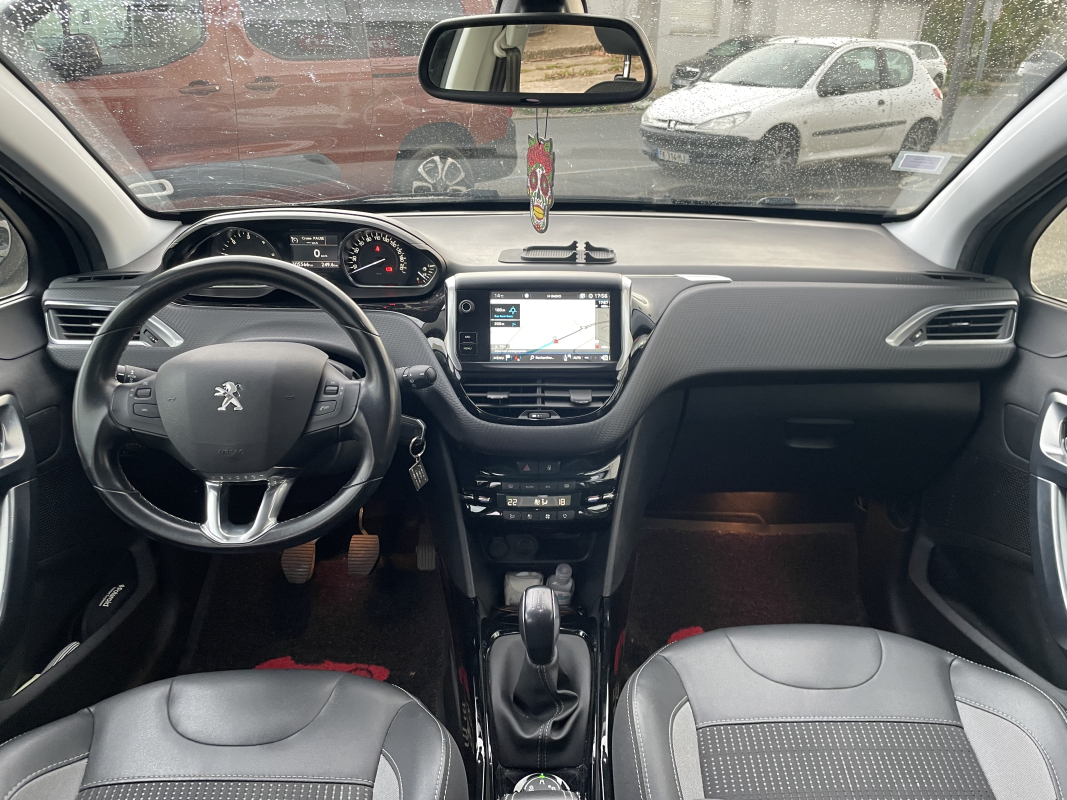 Peugeot 2008 — 9