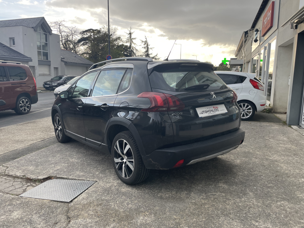 Peugeot 2008 — 7