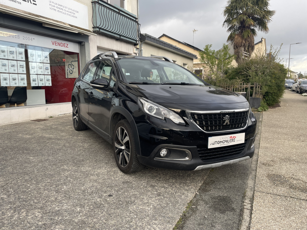 Peugeot 2008 — 3