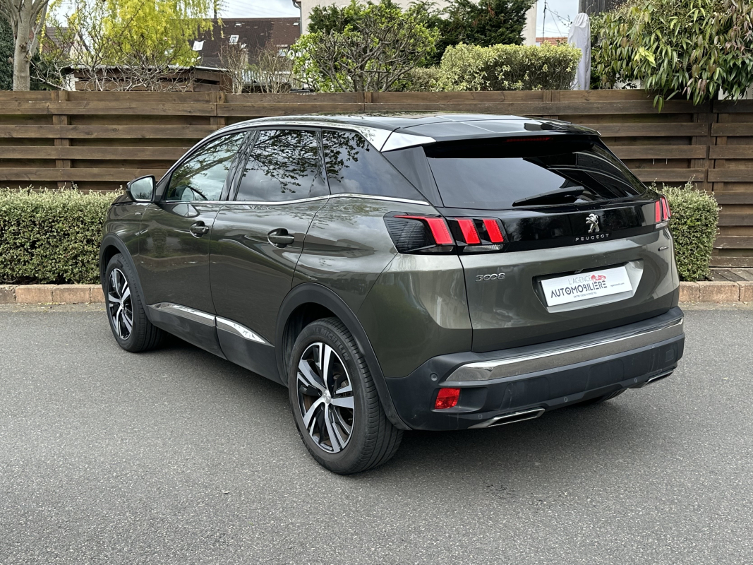 Peugeot 3008 — 3
