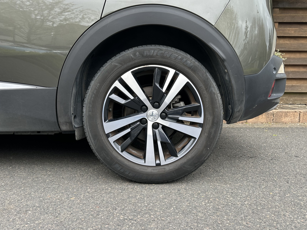 Peugeot 3008 — 10