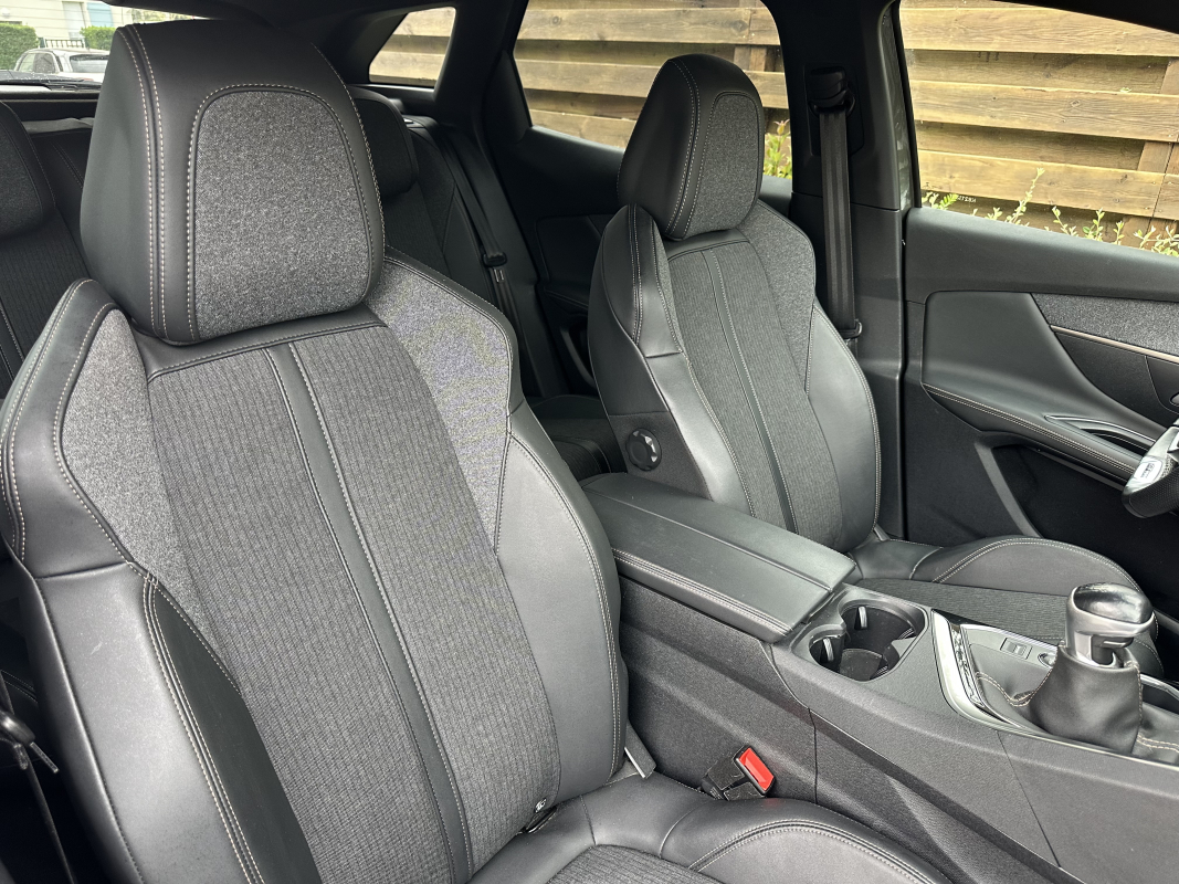Peugeot 3008 — 32