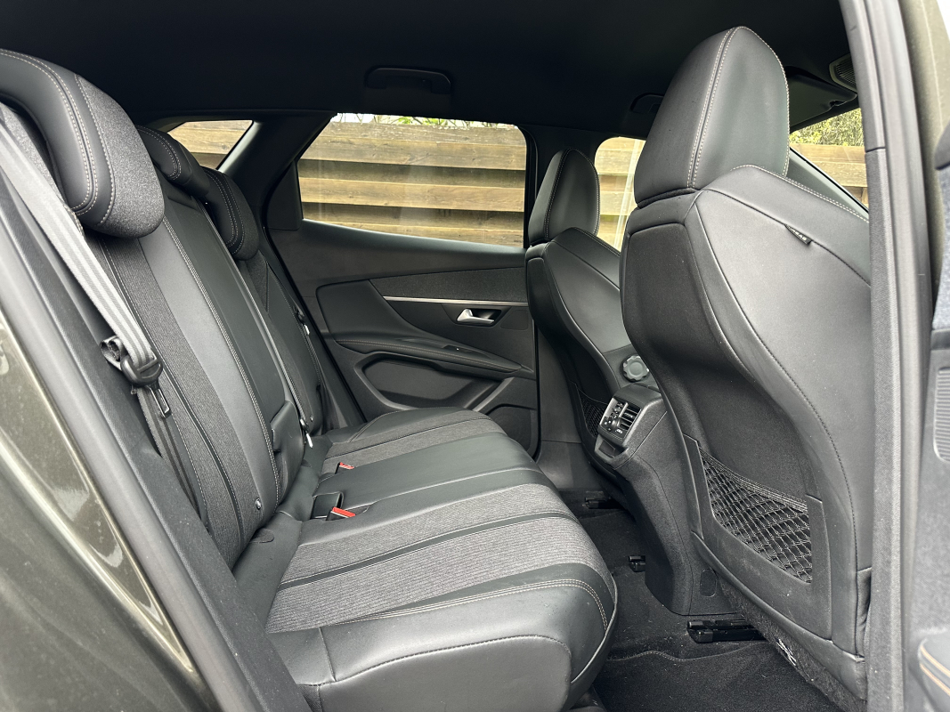 Peugeot 3008 — 33