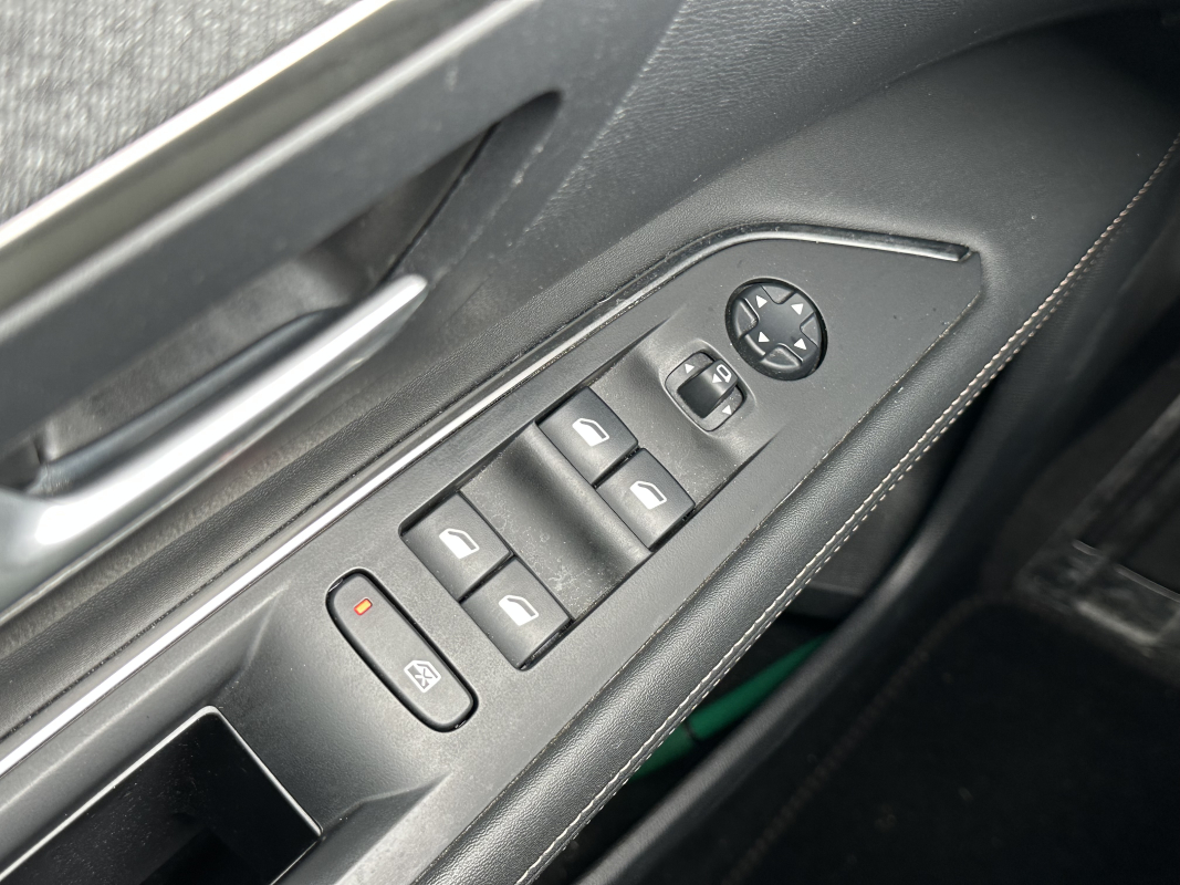 Peugeot 3008 — 29