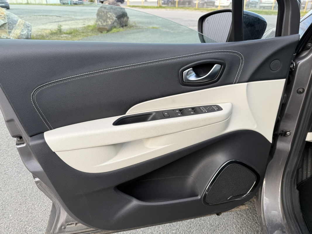 Renault Captur — 31