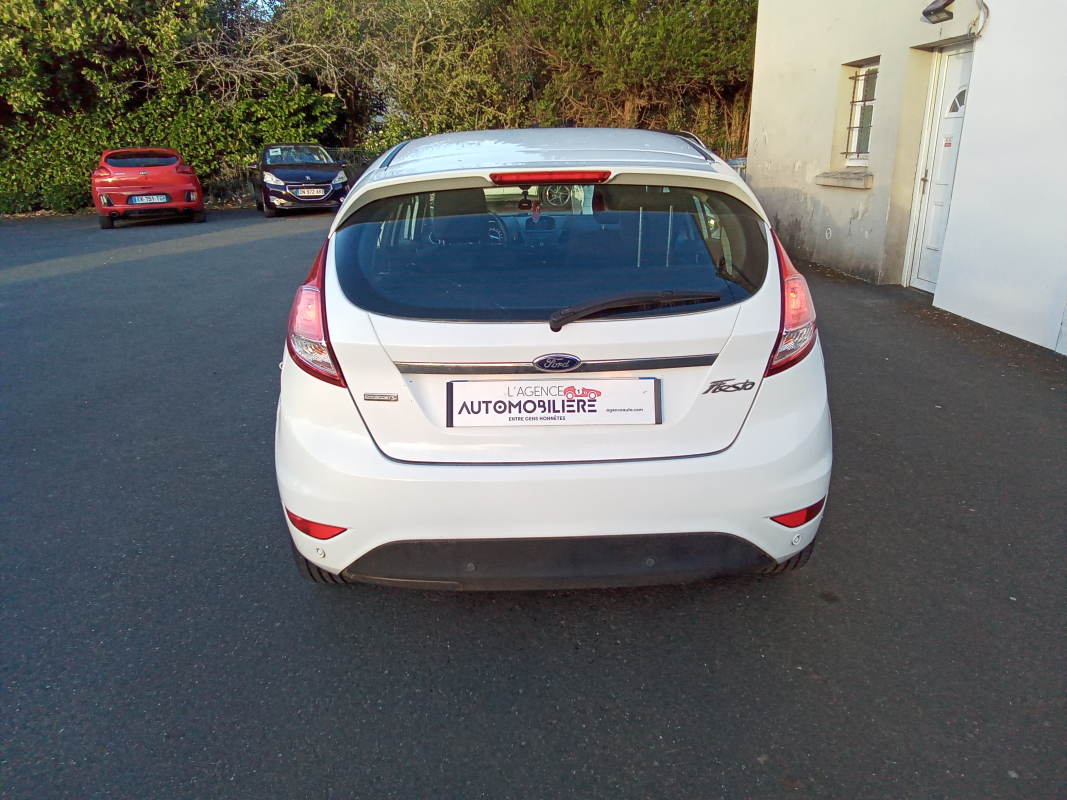 Ford Fiesta — 4