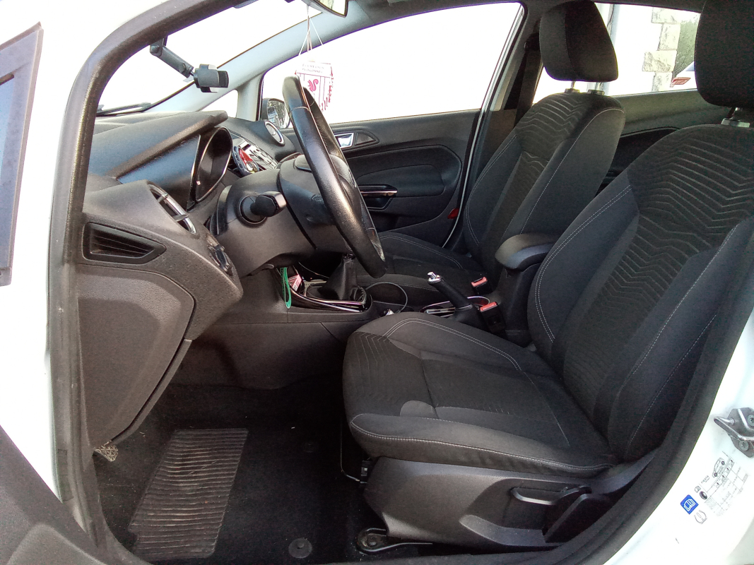 Ford Fiesta — 13