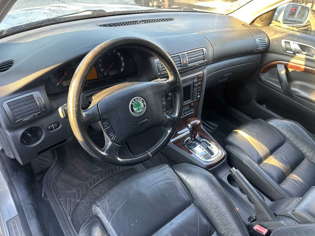 Skoda Superb — 14