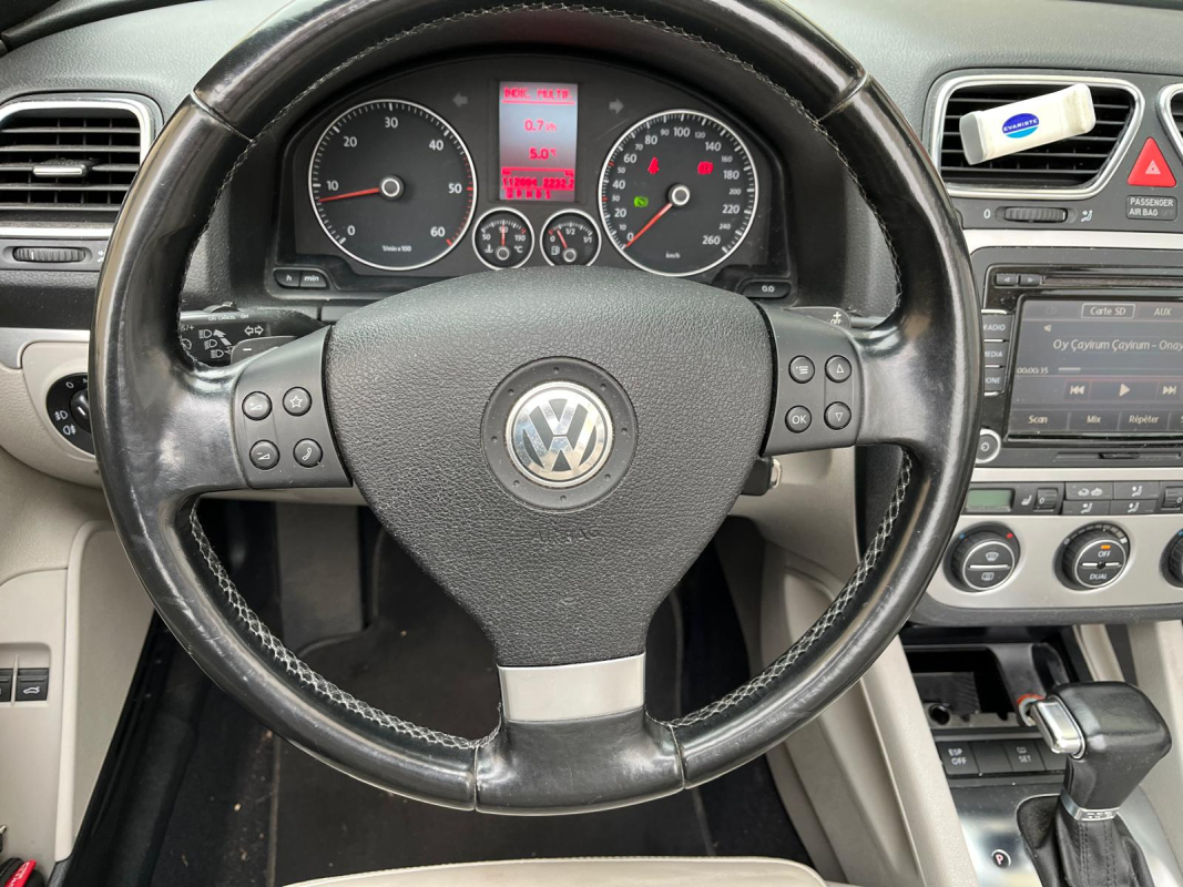 Volkswagen EOS — 8