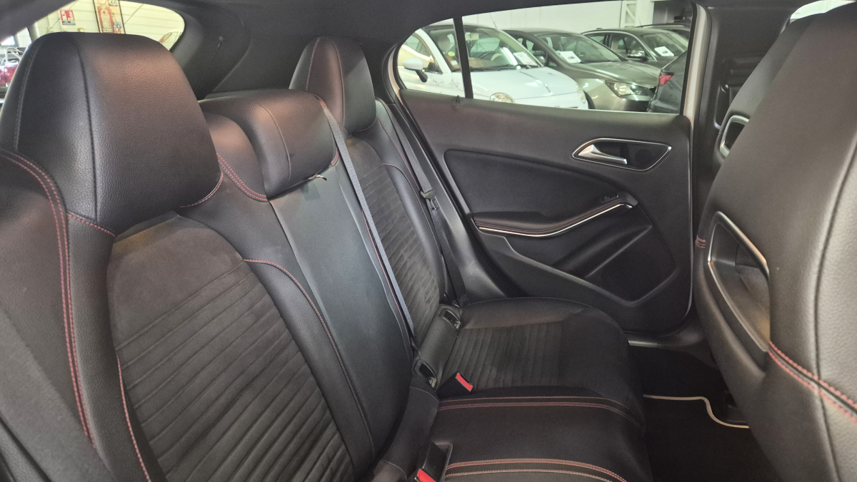 Mercedes Classe GLA — 12
