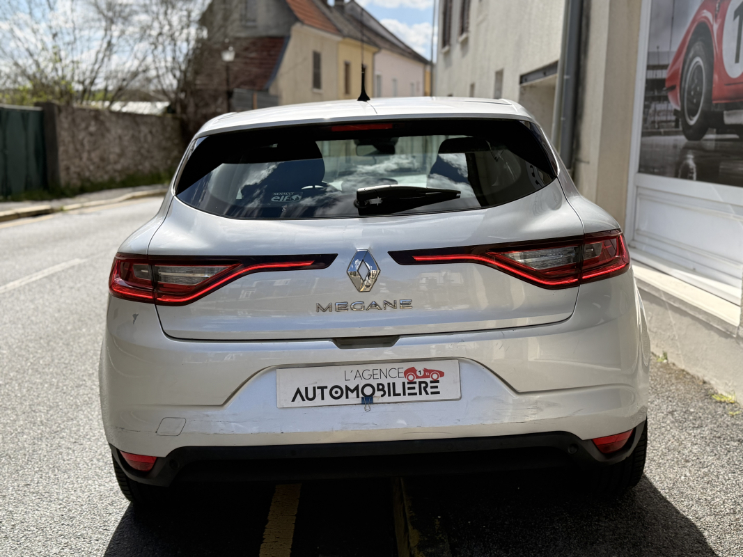 Renault MEGANE IV — 5