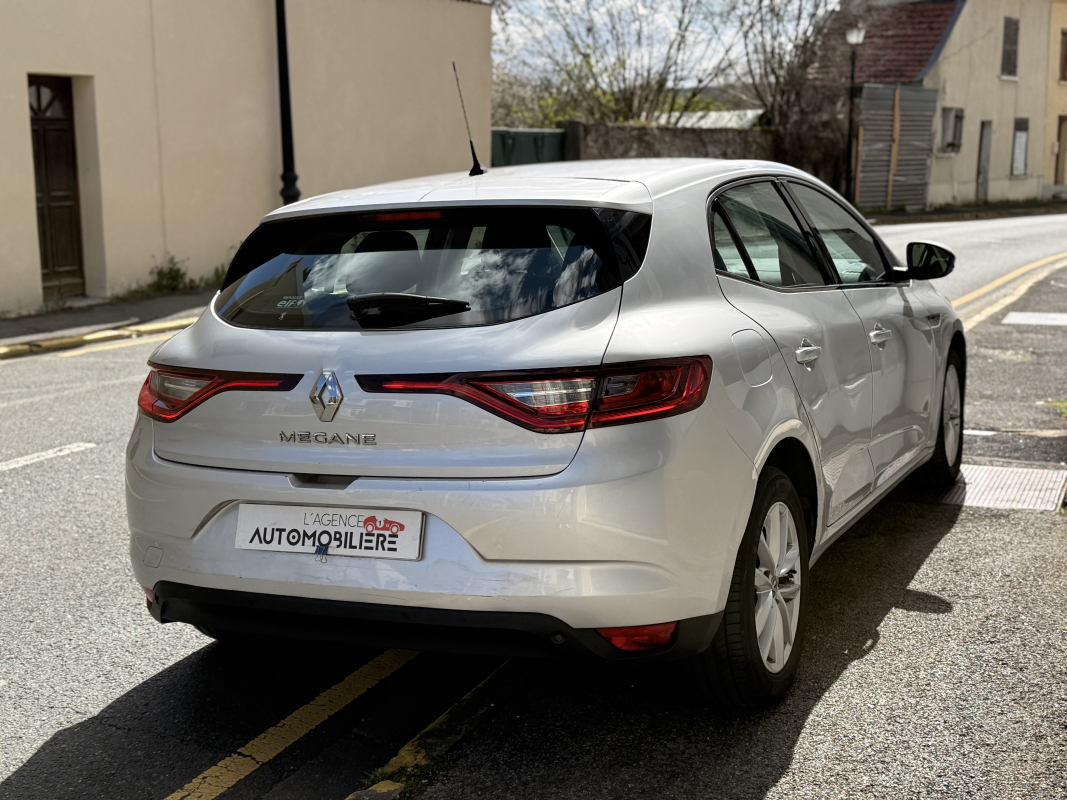 Renault MEGANE IV — 4