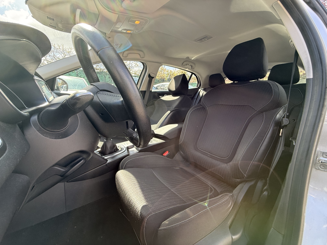 Renault MEGANE IV — 11