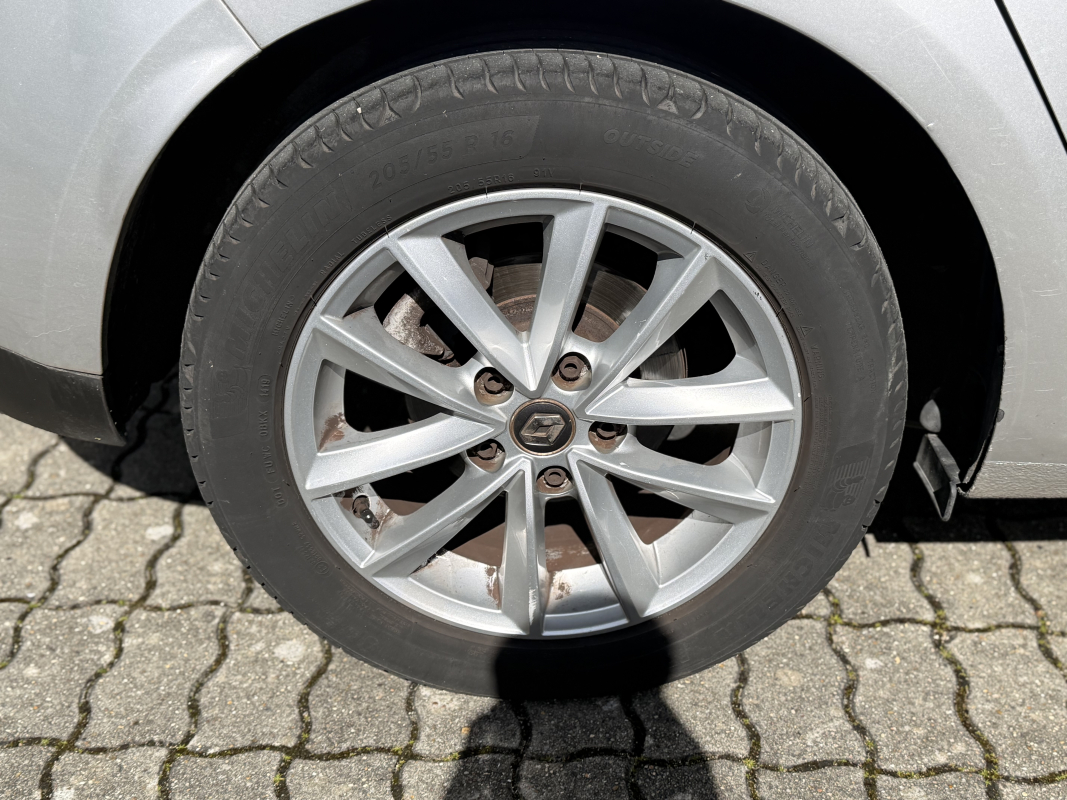 Renault MEGANE IV — 21