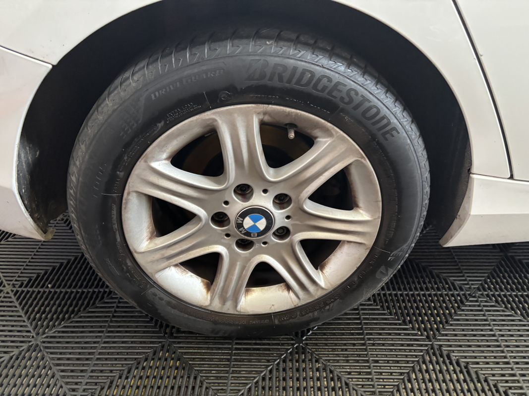 Bmw Série 1 — 25