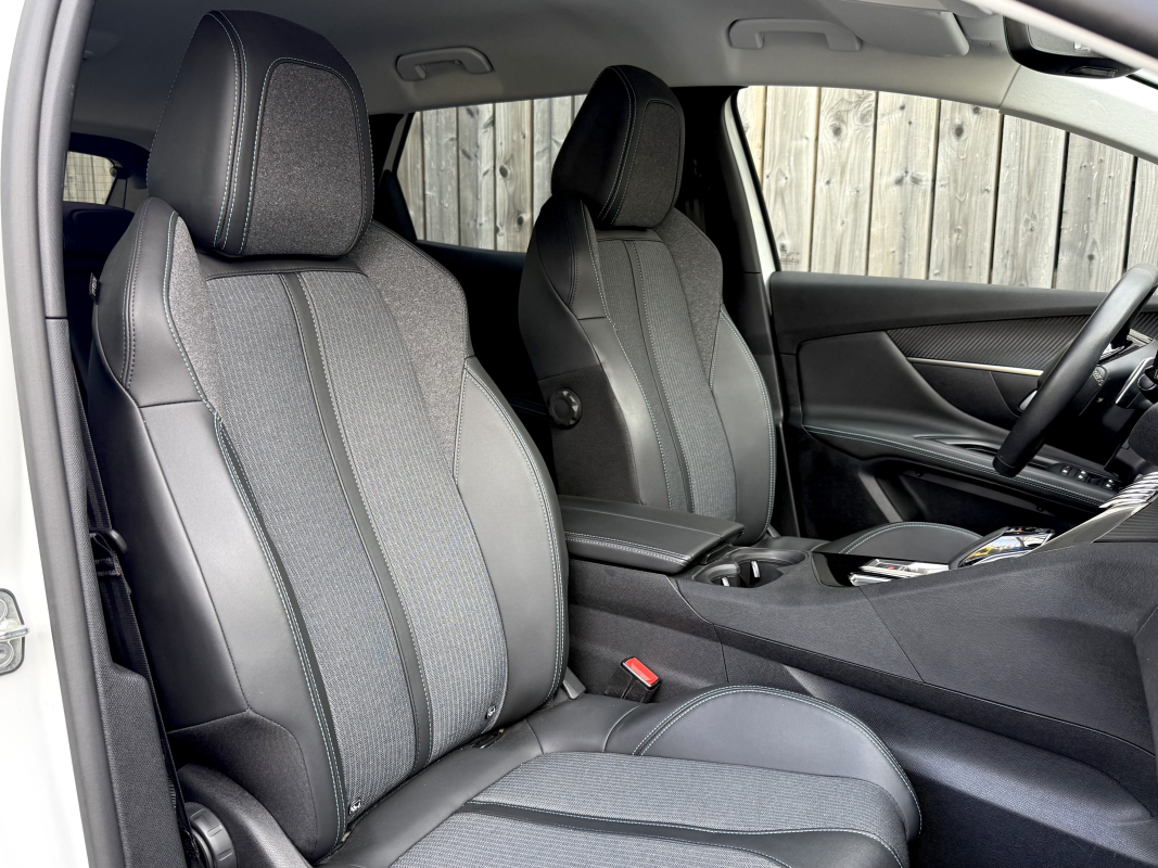 Peugeot 3008 — 7