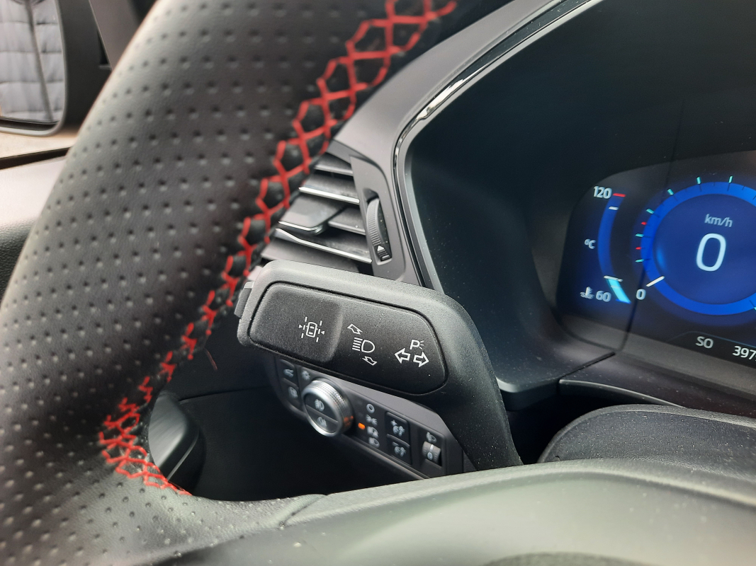 Ford Kuga — 12