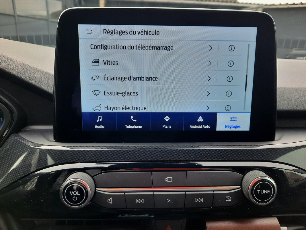 Ford Kuga — 18
