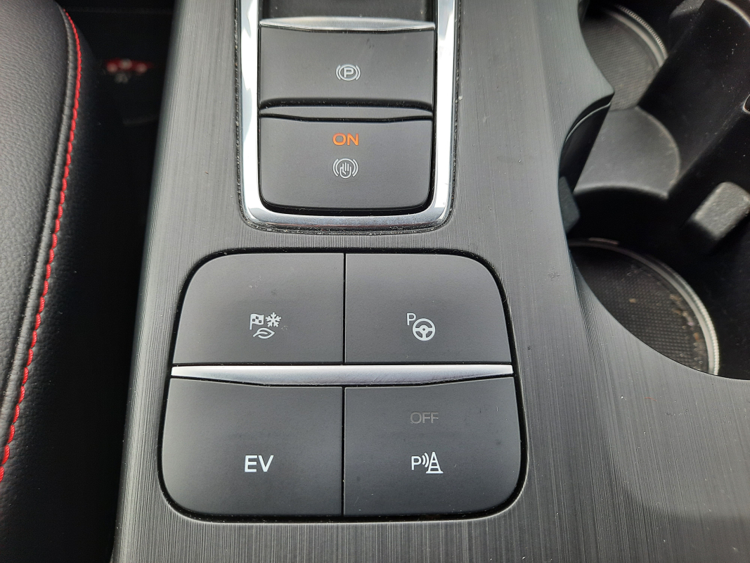 Ford Kuga — 27