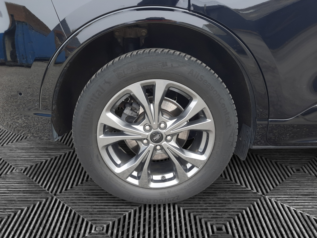Ford Kuga — 35