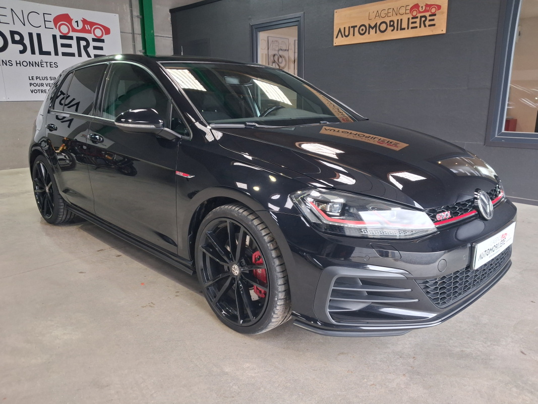 Volkswagen Golf — 2