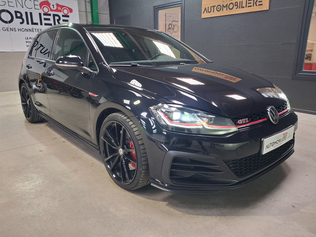 Volkswagen Golf — 6