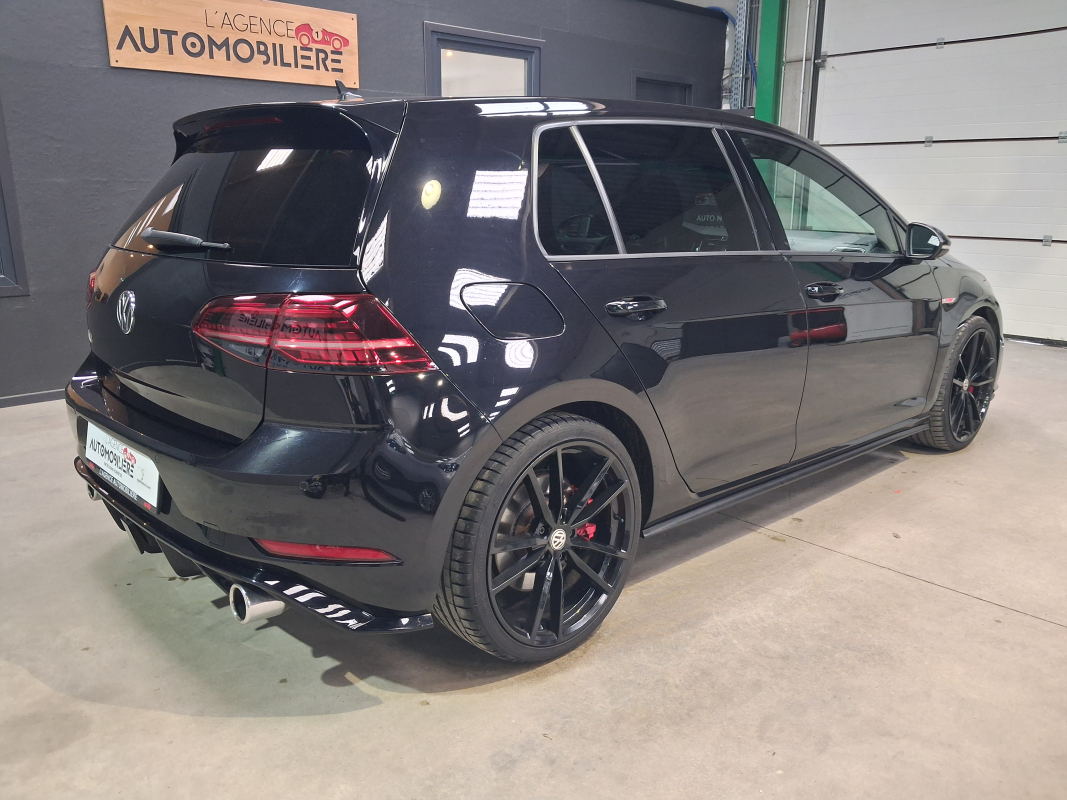 Volkswagen Golf — 10