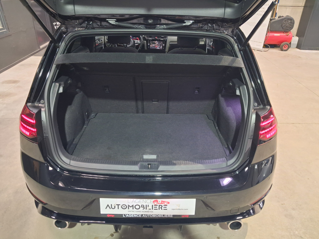 Volkswagen Golf — 13