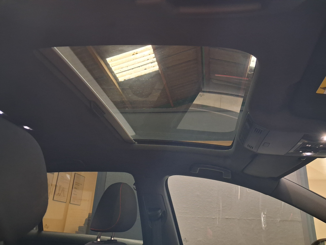 Volkswagen Golf — 22