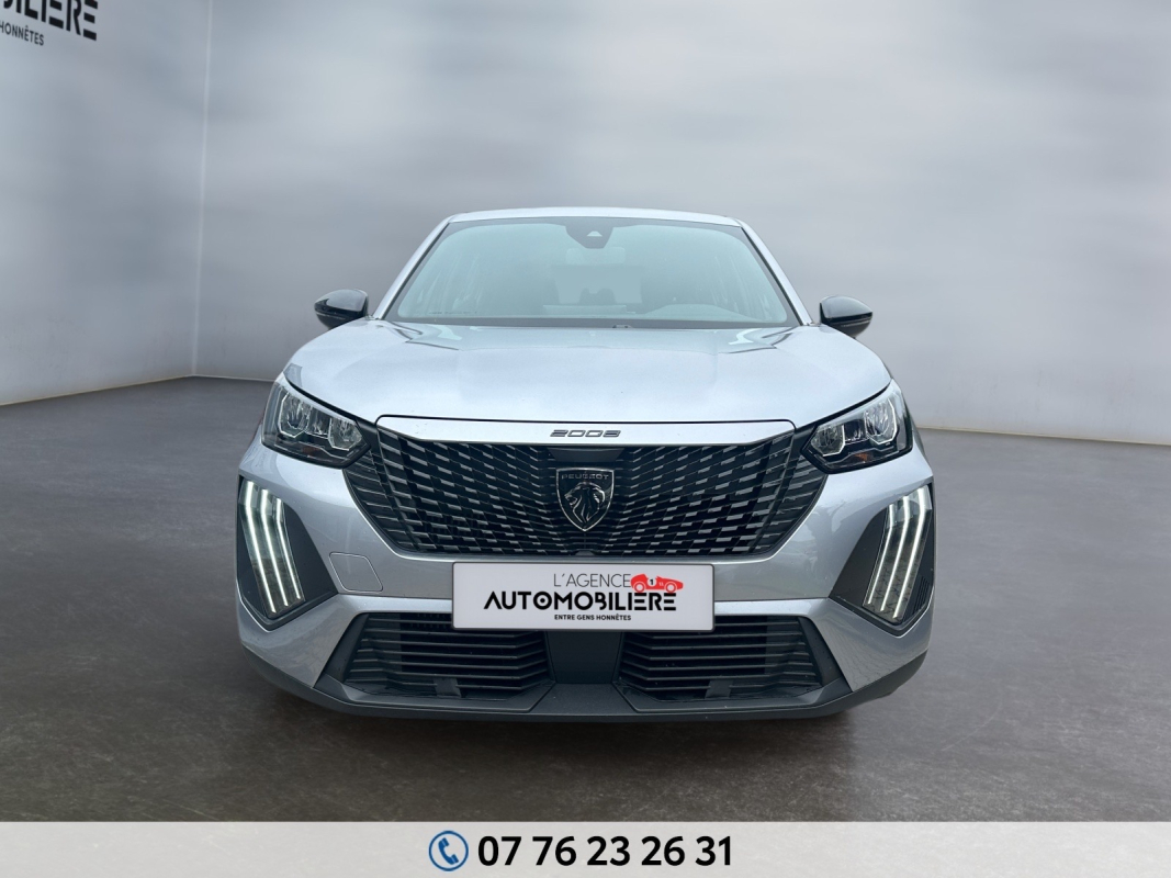 Peugeot 2008 — 8
