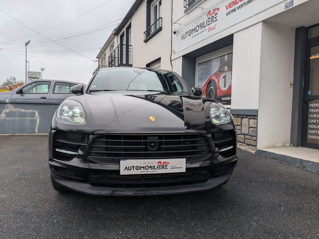 Porsche Macan — 3