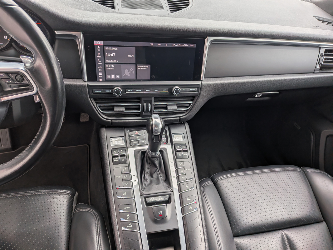 Porsche Macan — 16