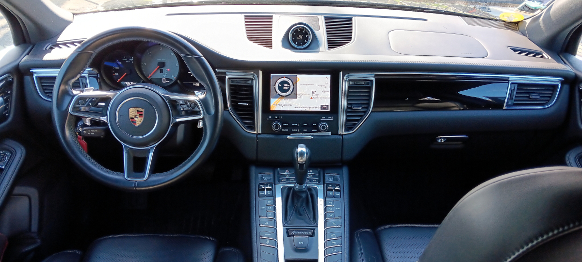 Porsche Macan — 9