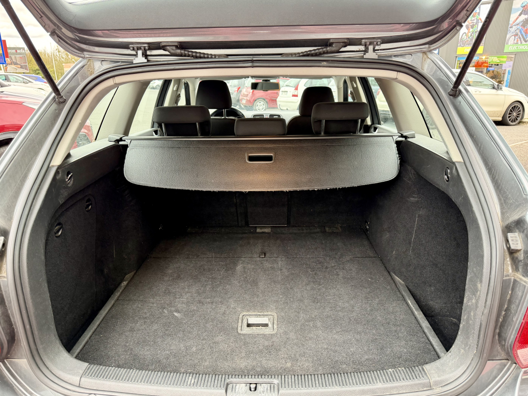 Volkswagen Golf — 22