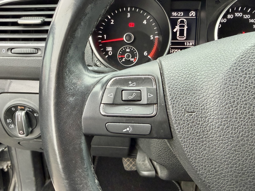Volkswagen Golf — 15