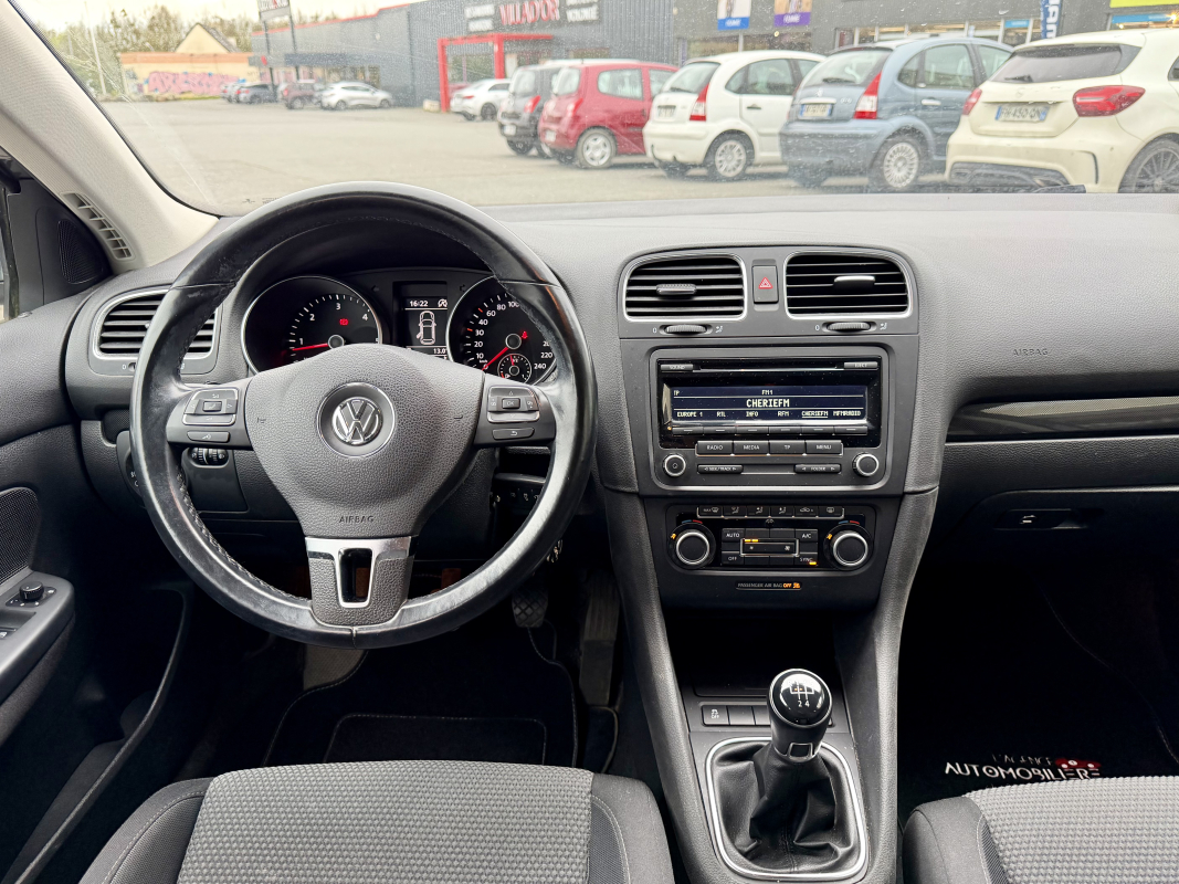 Volkswagen Golf — 12