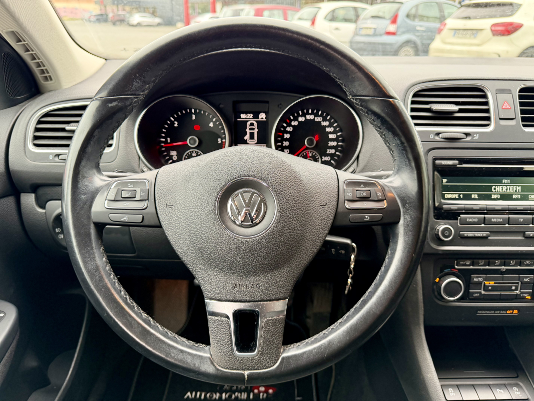 Volkswagen Golf — 13