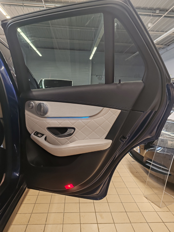 Mercedes GLC — 37