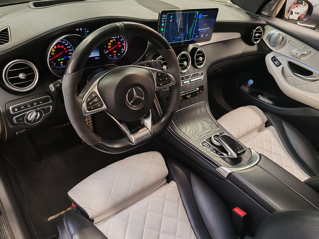 Mercedes GLC — 11
