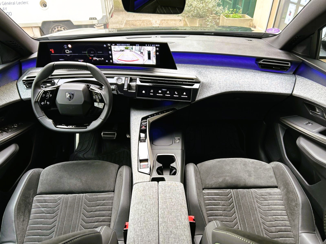Peugeot 5008 — 9