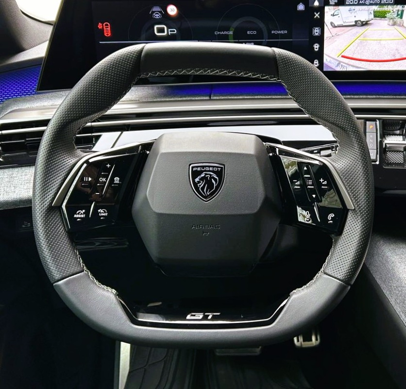 Peugeot 5008 — 13