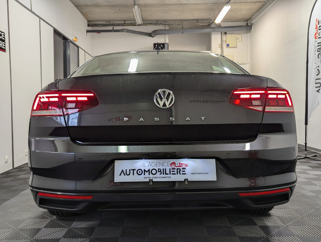Volkswagen Passat — 6