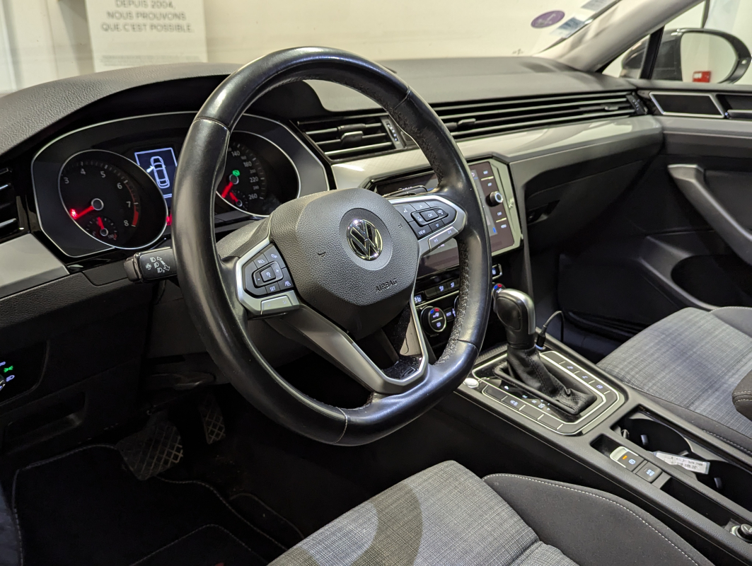 Volkswagen Passat — 7