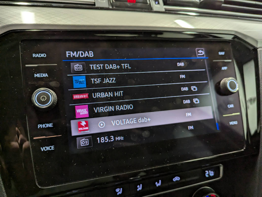 Volkswagen Passat — 18