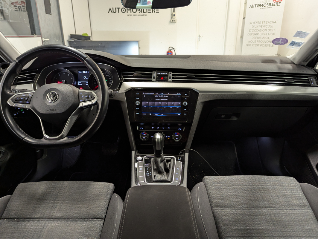 Volkswagen Passat — 9