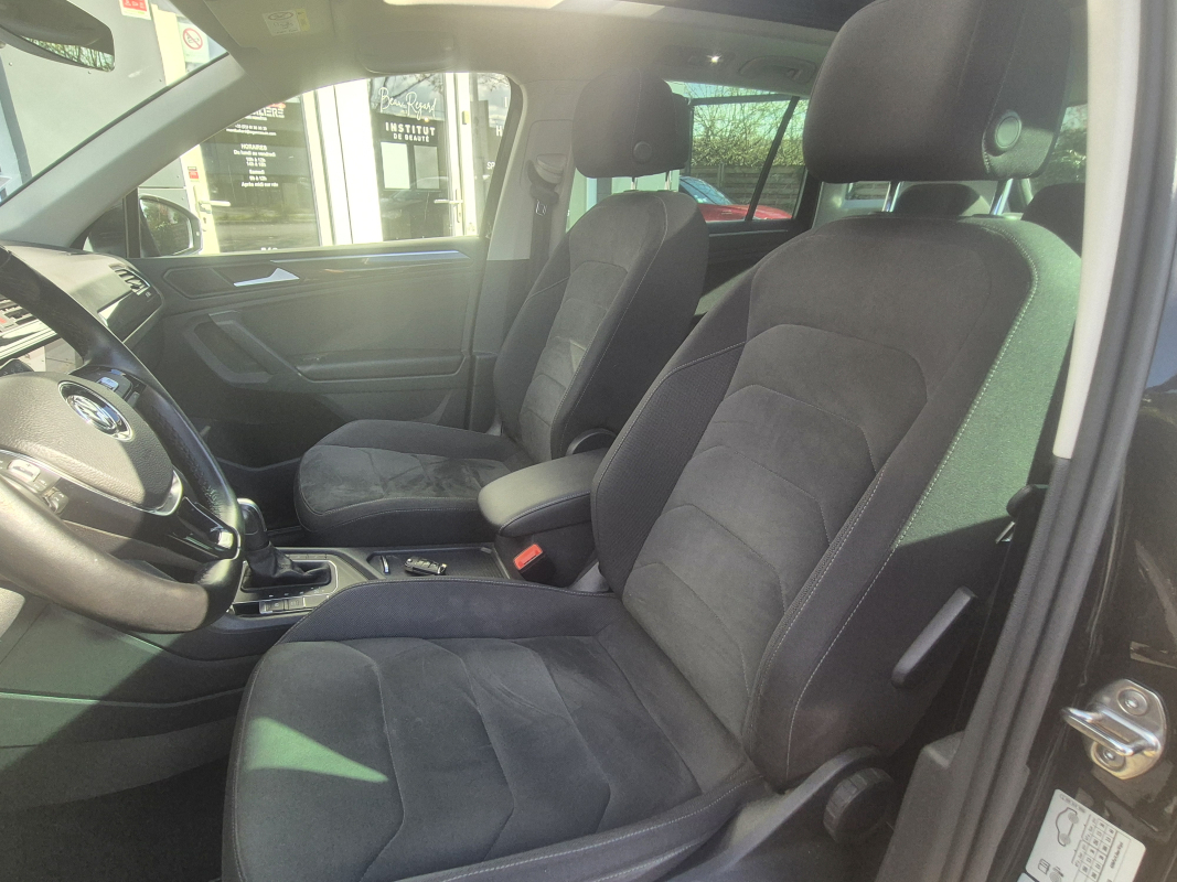Volkswagen Tiguan — 19
