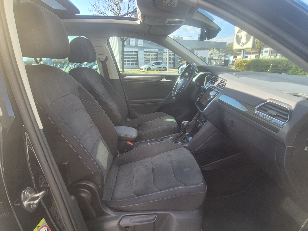 Volkswagen Tiguan — 24